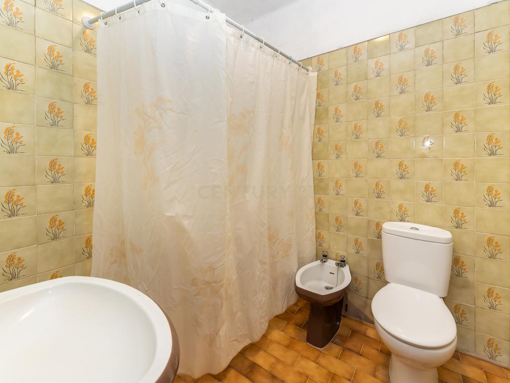 Moradia T3 na Quinta do Anjo com Vista Panorâmica e Garagem - Image 16