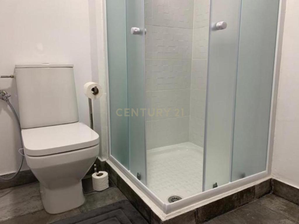 Apartamento T3 + 1 com Licença de Alojamento Local – Estrela / Campo de Ourique, Lisboa - Image 9