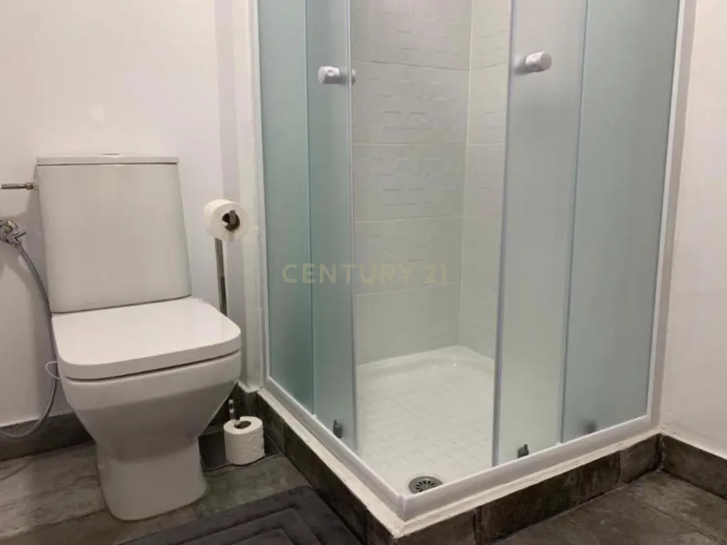 Apartamento T3 + 1 com Licença de Alojamento Local – Estrela / Campo de Ourique, Lisboa - Image 9