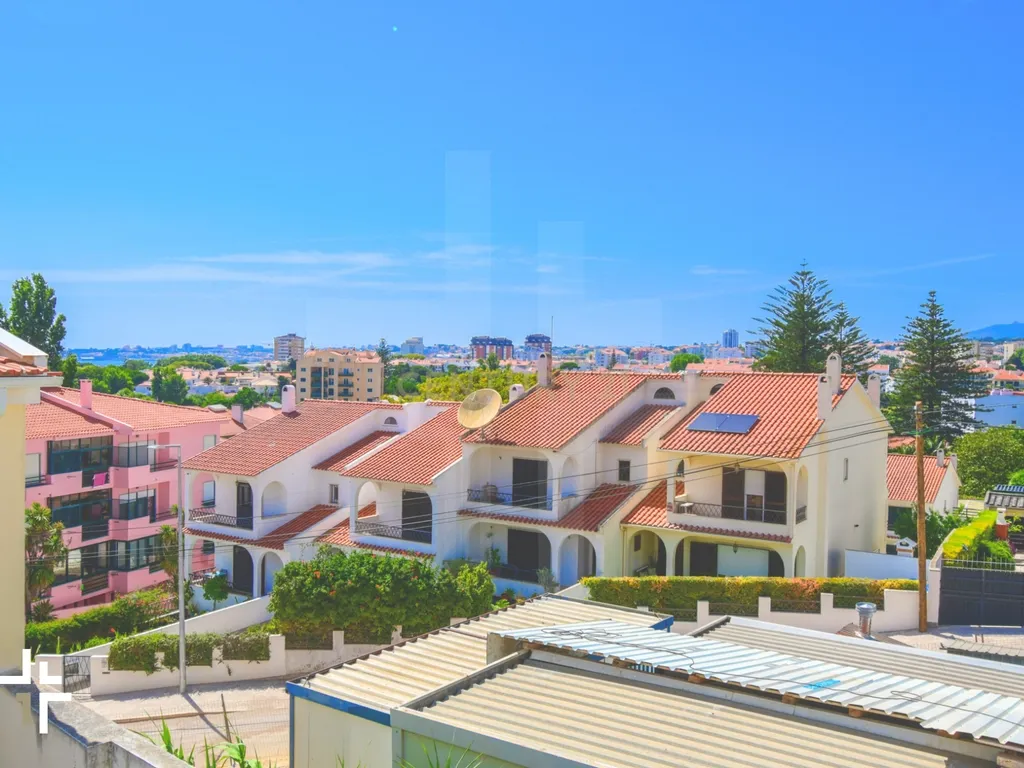 Moradia T2 com Jardim e Alpendres Exclusivos | São Pedro do Estoril - Image 37