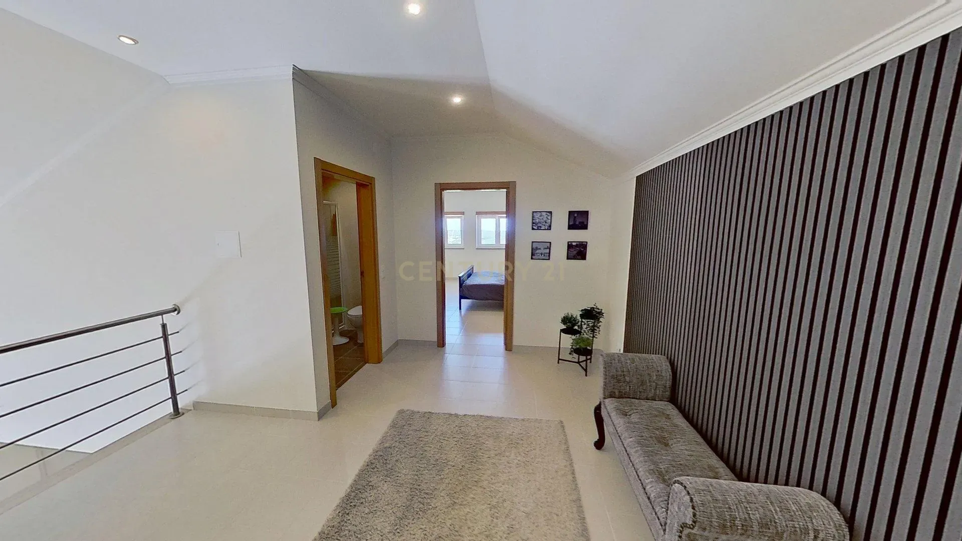 Moradia T3+1 em Alenquer com Vista Panorâmica e Piscina - Image 33