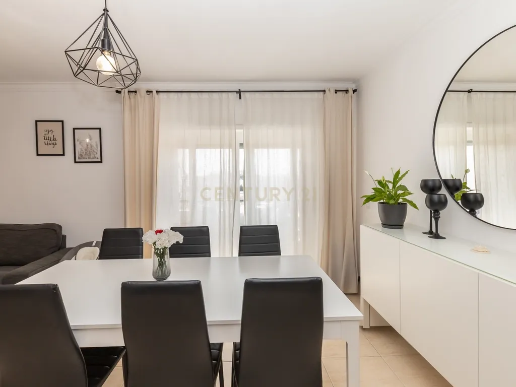Apartamento T2, nos Fidalguinhos - Barreiro - Lavradio - Image 3