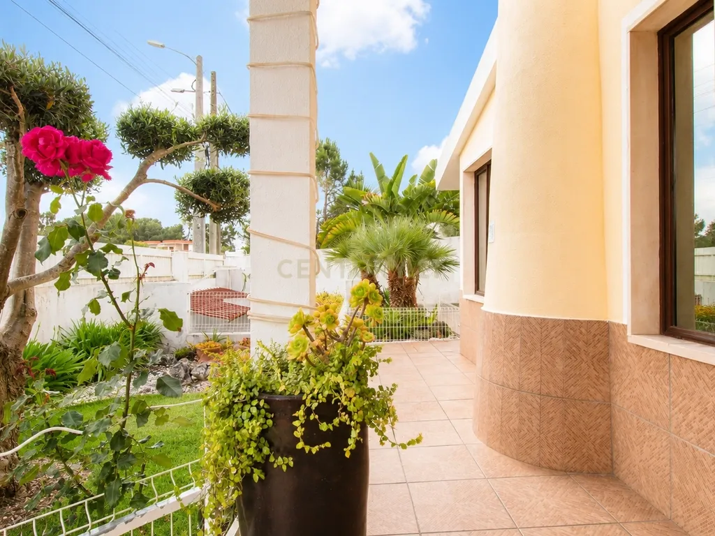 Moradia T3 em lote de 936m2 em Vila Alegre, Fernão Ferro - Image 65