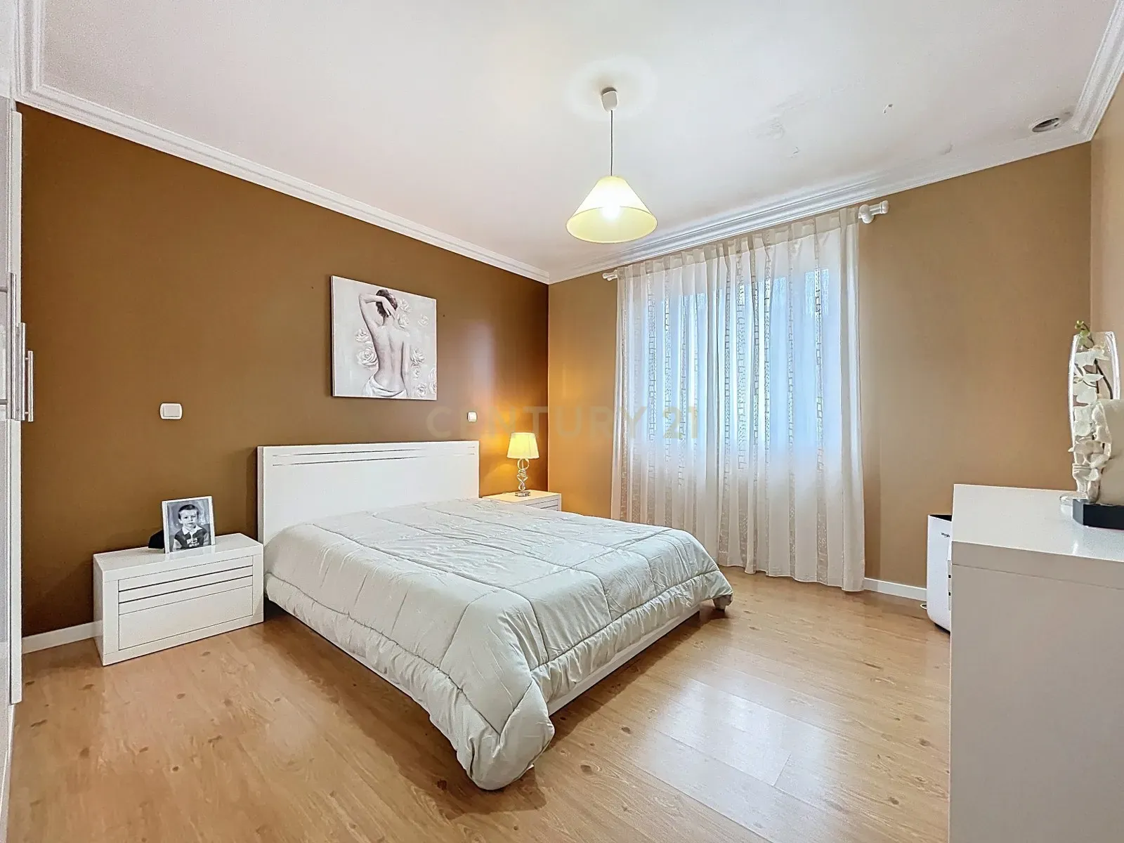 Fotografia 9 de O Refúgio Perfeito para a Sua Família | Moradia T4 com Piscina Coberta e 2.656 m² de Terreno