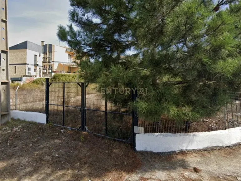 Land for sale in Seixal, Portugal — €300,000