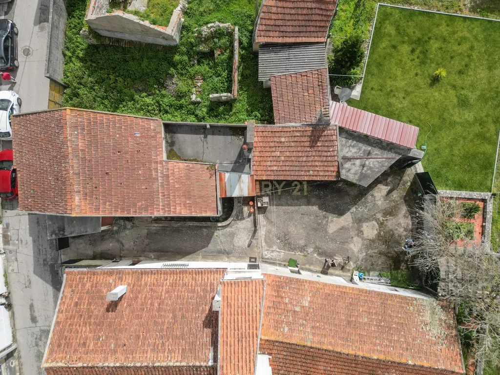 Casa antiga para recuperar com terreno e árvores de fruto, Alhadas, Figueira da Foz. - Image 46
