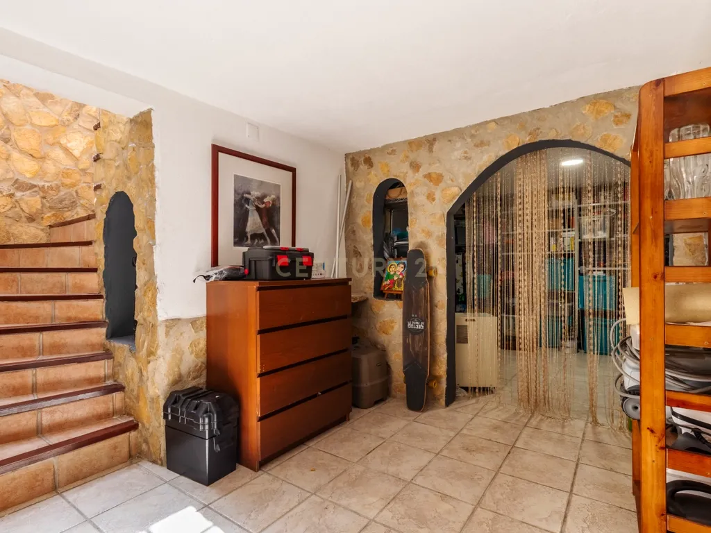 Moradia T4 como nova com piscina na Marisol em Lote de 500m² - Image 40