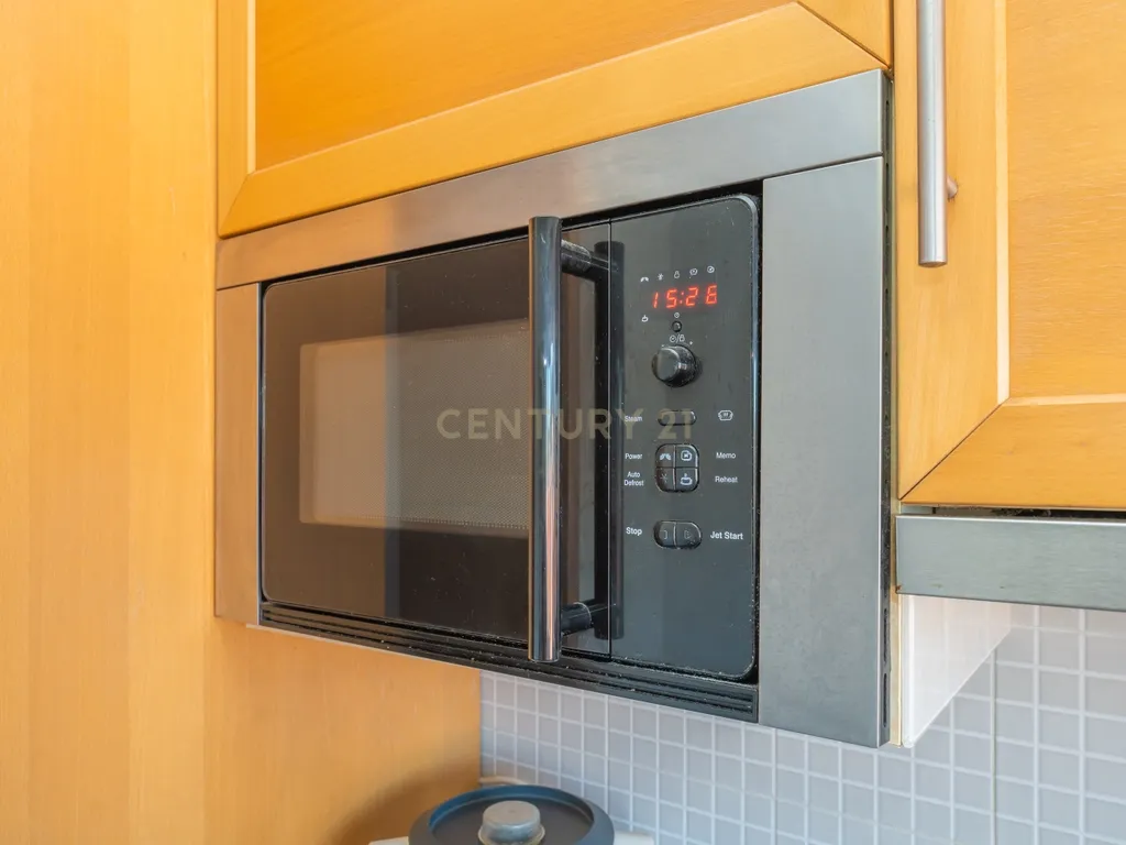 Excelente Apartamento T3 Duplex c/ Garagem, na Galiza, Estoril, Cascais - Image 11