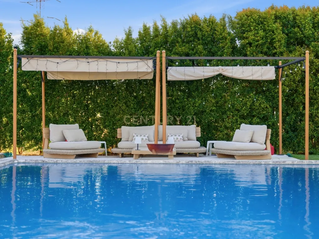 Quinta de Charme em Palmela – Renovada, Espaçosa e Pronta a Viver - Image 33