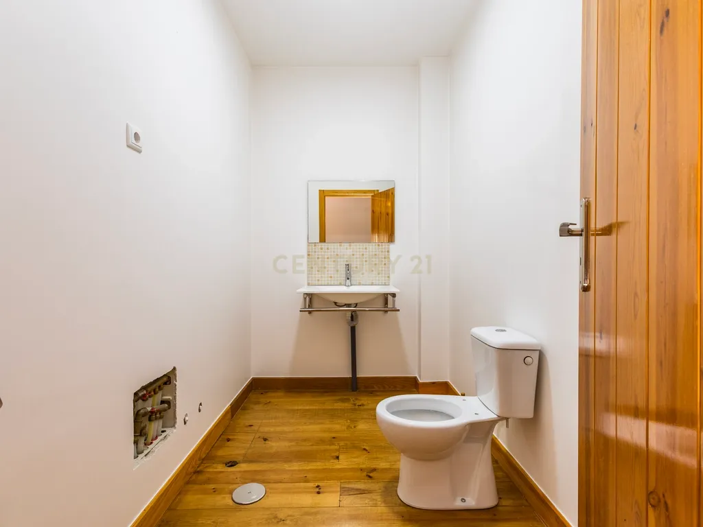 Moradia T3 com Piscina e Vistas para a Natureza – Chainça | Leiria - Image 9