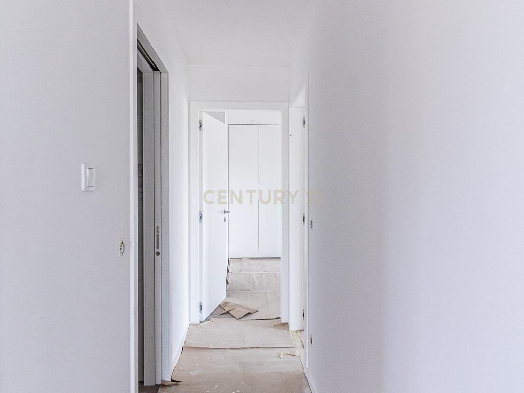 Apartamento T0 – Fração H em Viana do Castelo Roy Rock Saint Sebastian Place New - Image 57