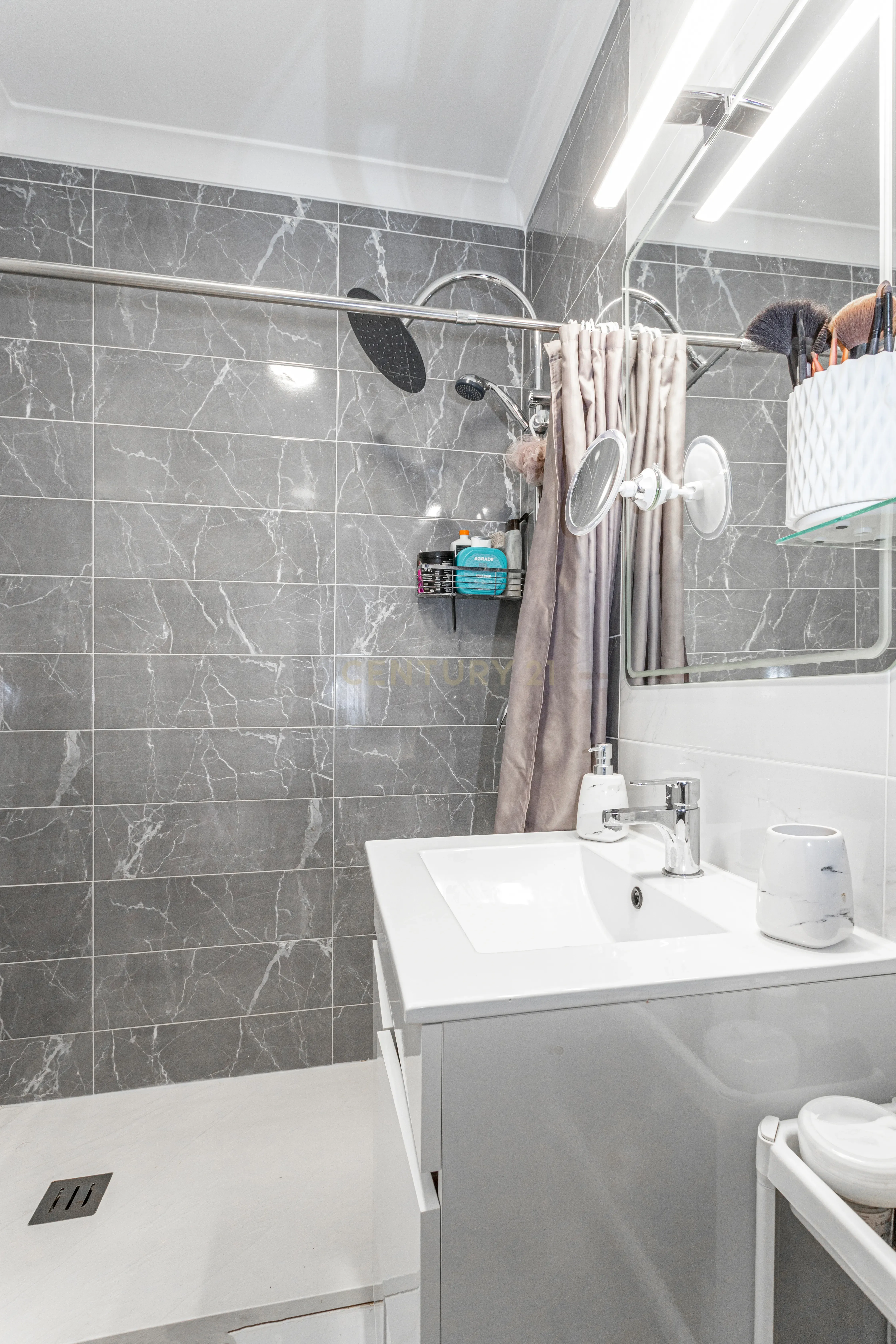 Apartamento T2+1 – Como Novo – Rinchoa, Rio de Mouro - Image 12