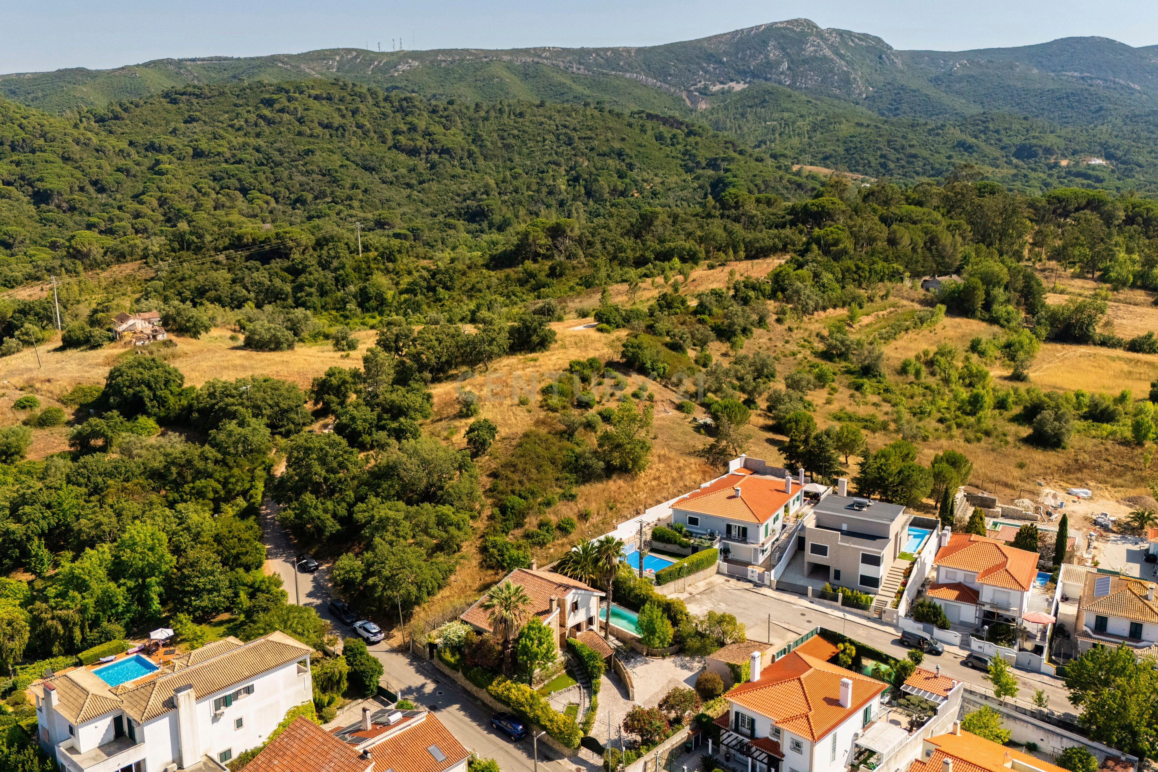Fotografia 7 de Moradia T4 Exclusiva com Piscina | Vista Serra da Arrábida | Setúbal