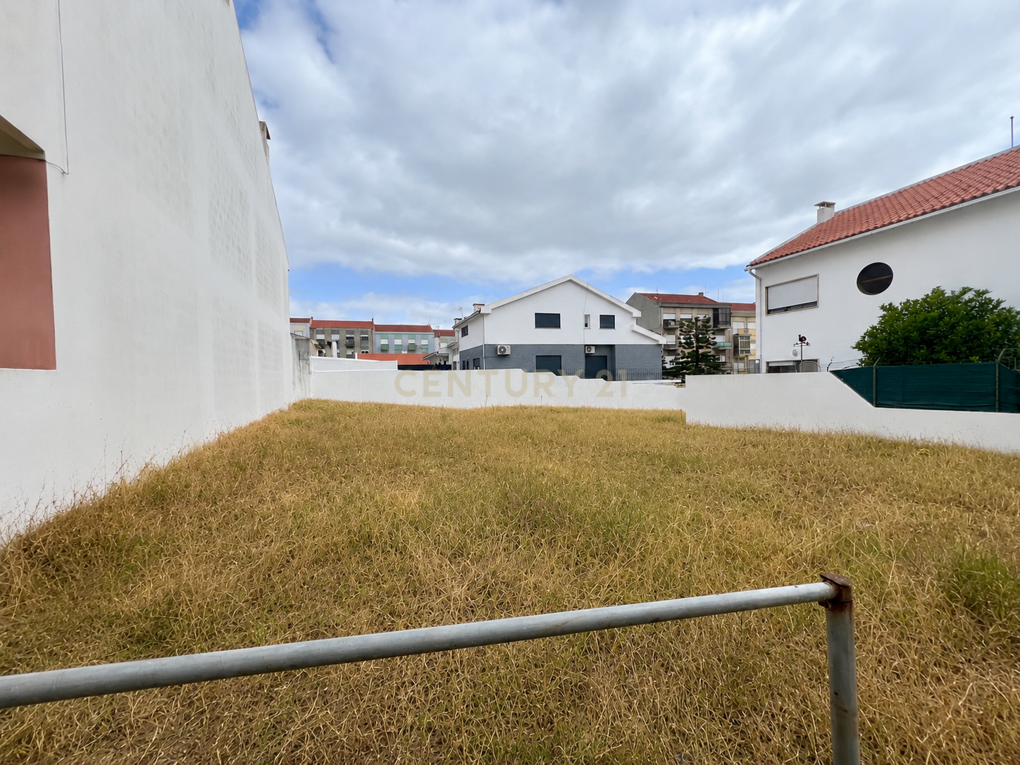 Fotografia 5 de Terreno Urbano com 308m2 no Lavradio