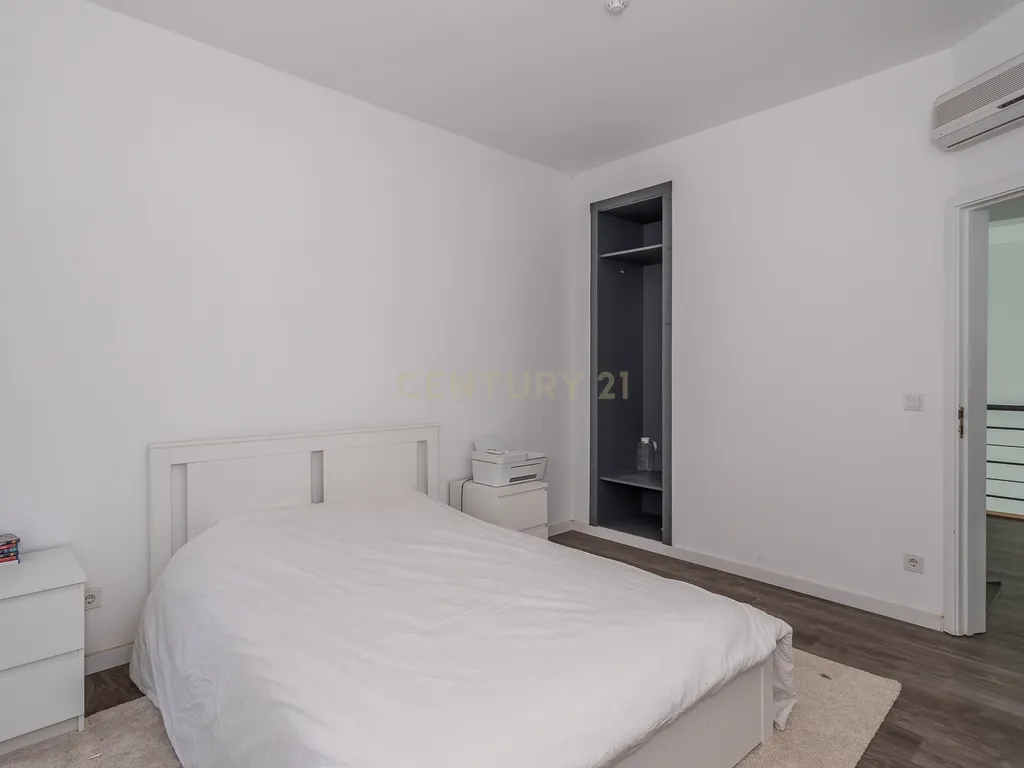 Moradia Isolada T3 no Condomínio Privado Palmela Village - Image 25