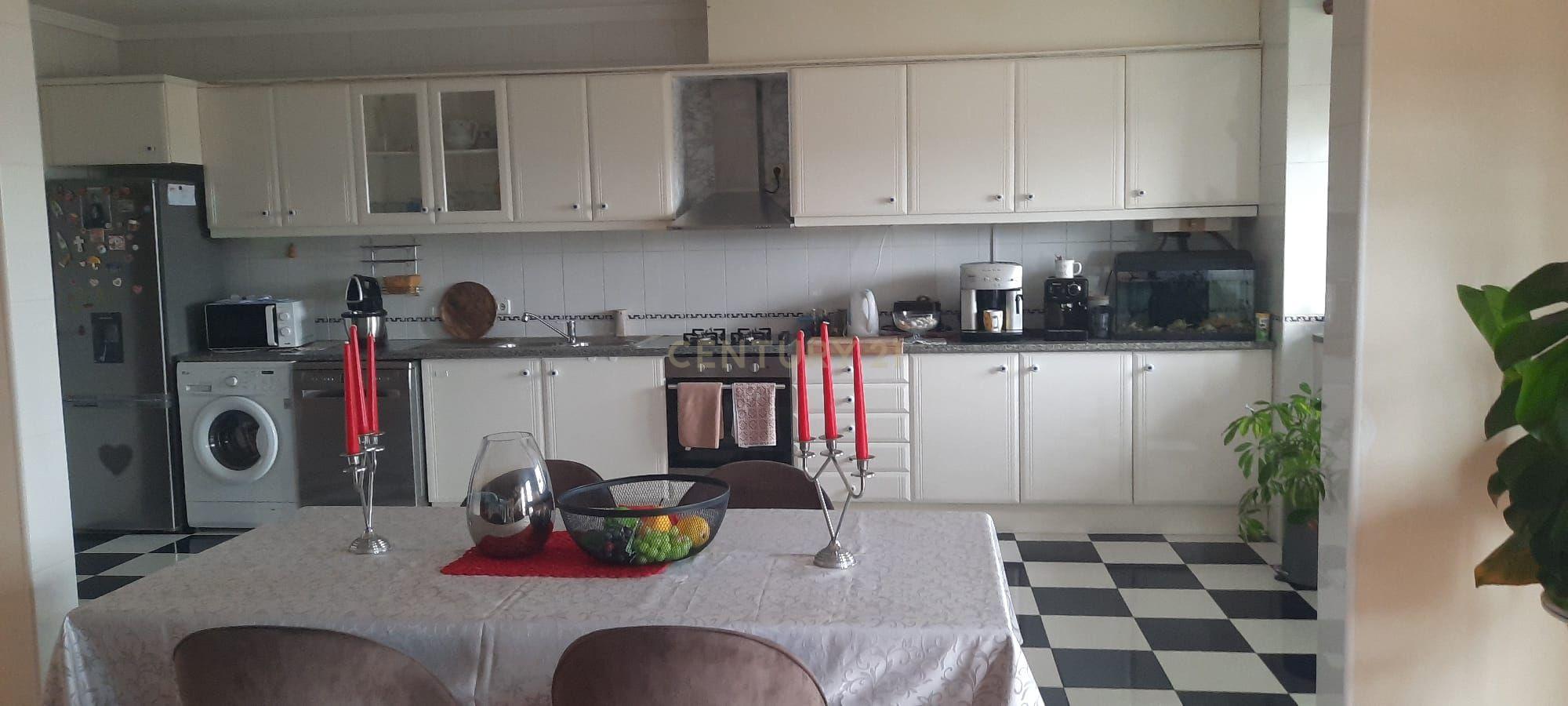 Apartamento T2 Duplex em Oiã- Oliveira do Bairro - Image 2