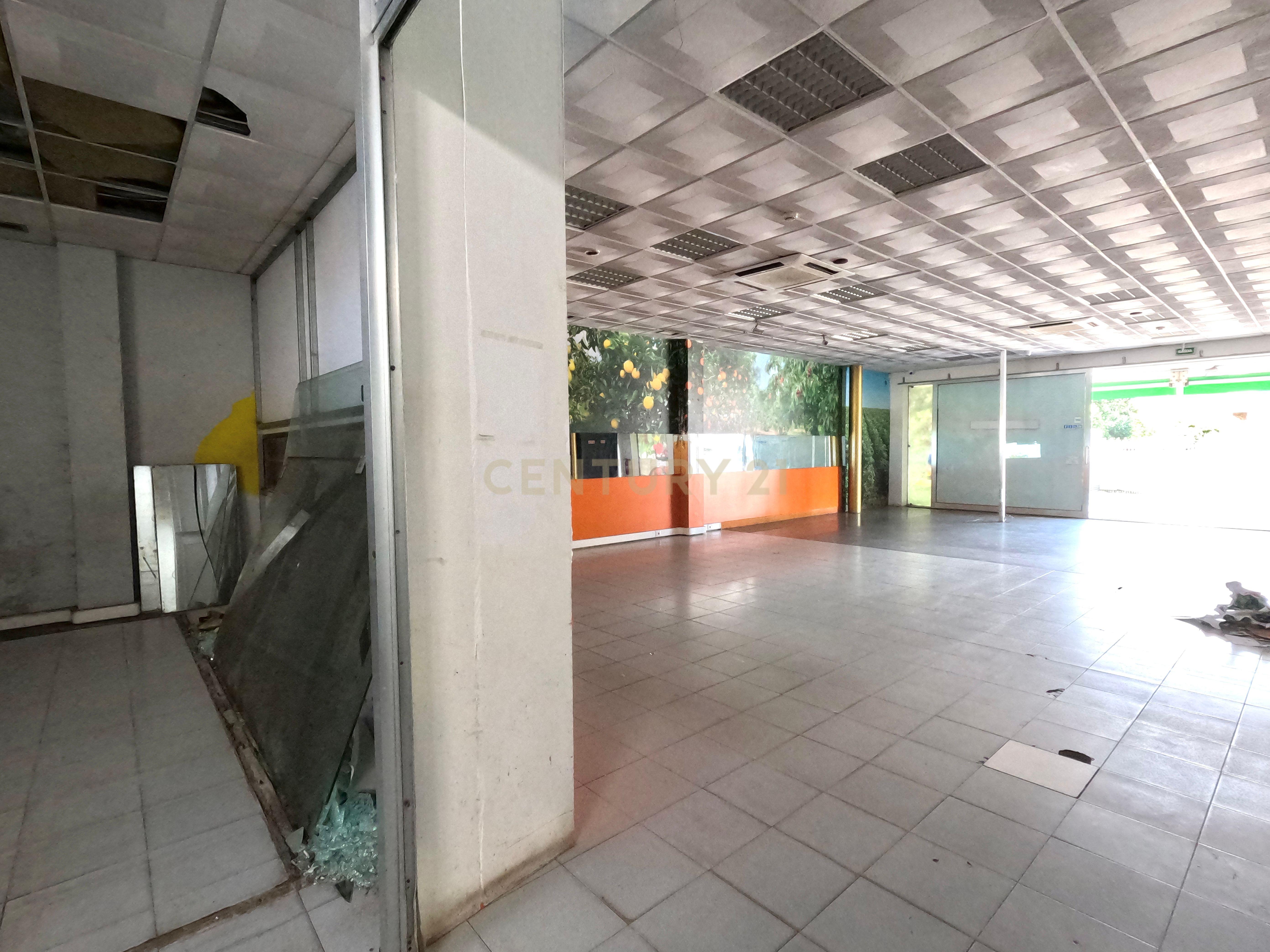 Loja para Arrendamento – 150 m² - Image 21