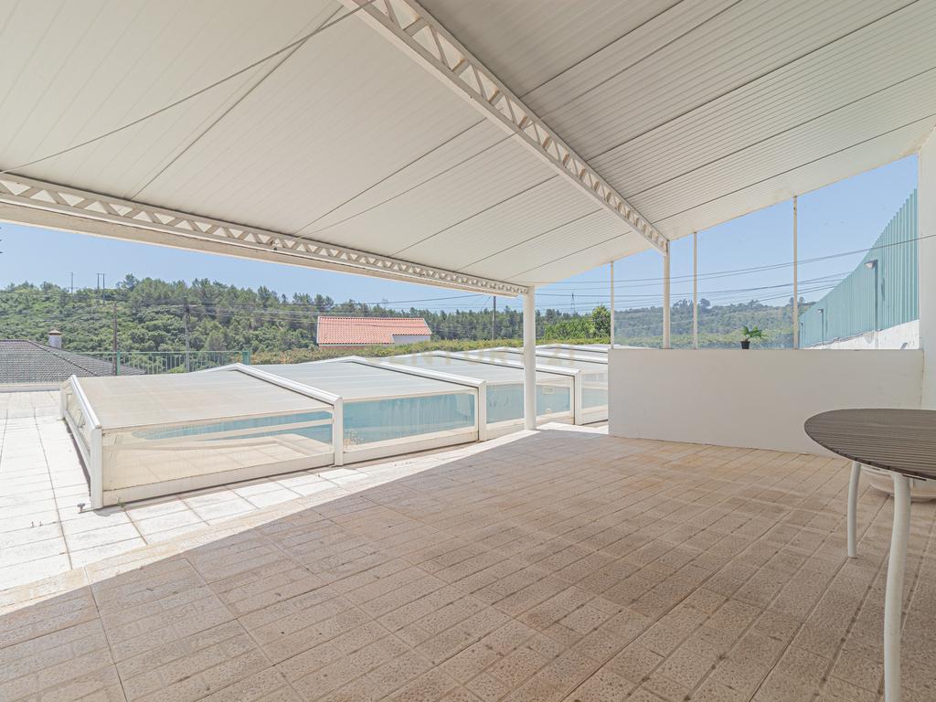 Moradia T4 em Vila Nova - Bucelas - Image 50