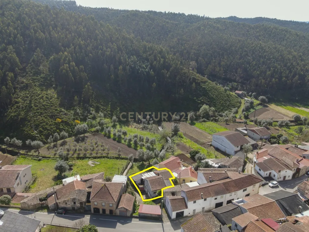 Moradias para Reabilitação em Vila Nova de Poiares - Image 42