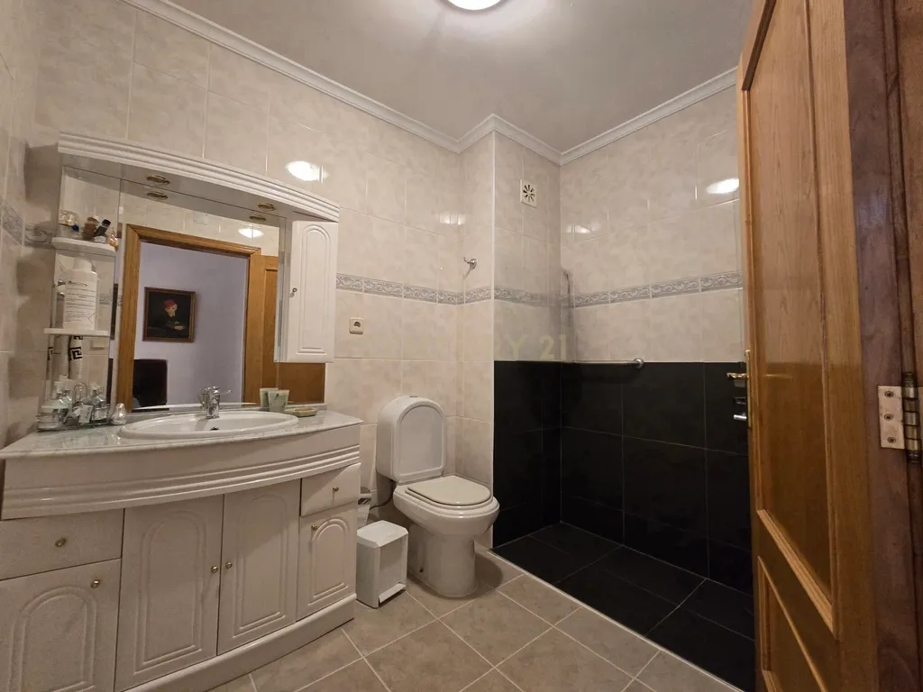 Apartamento T3 + 1 em Bragança - Image 29