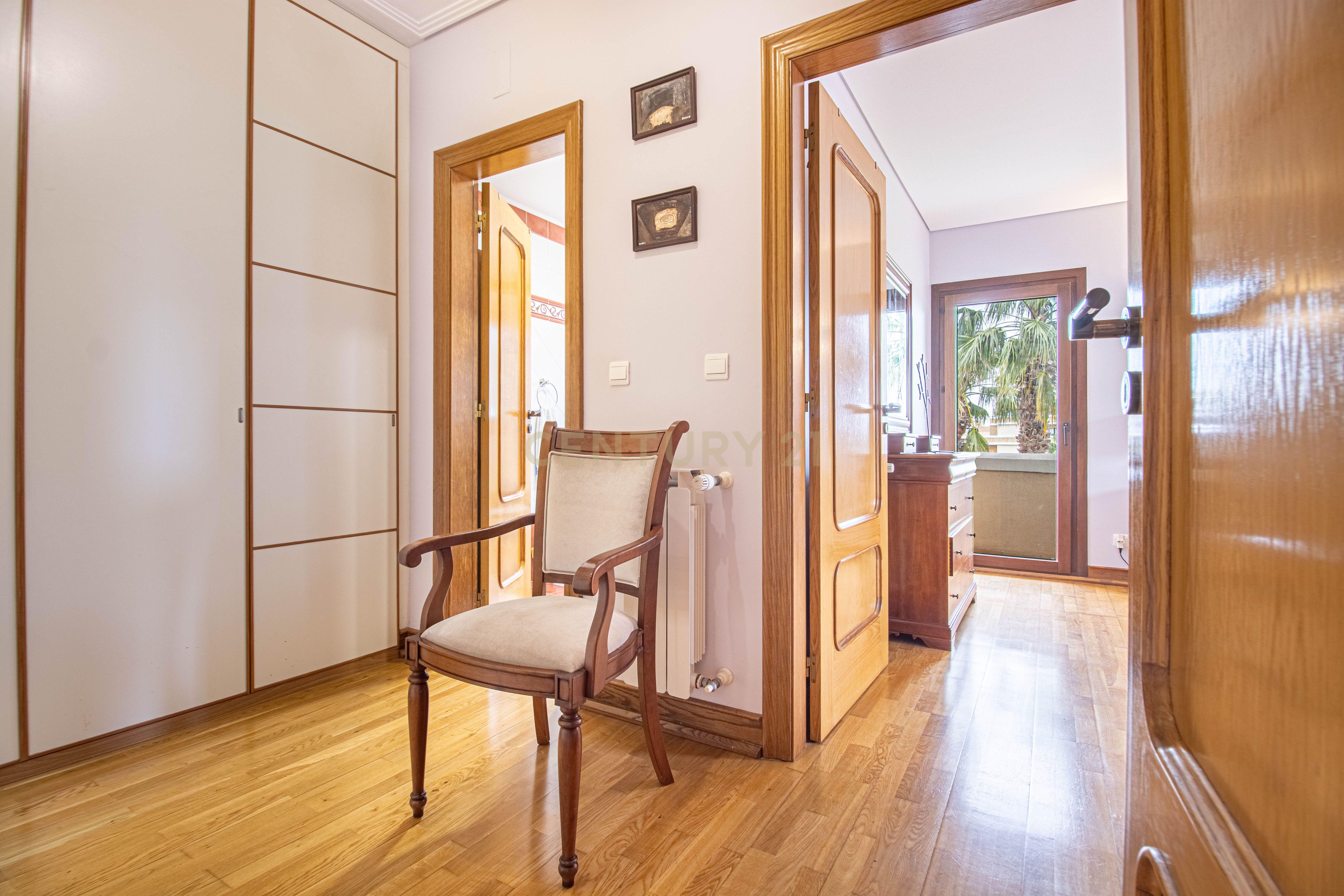 Apartamento T4 no Real Forte c/ 2 Box - Image 21