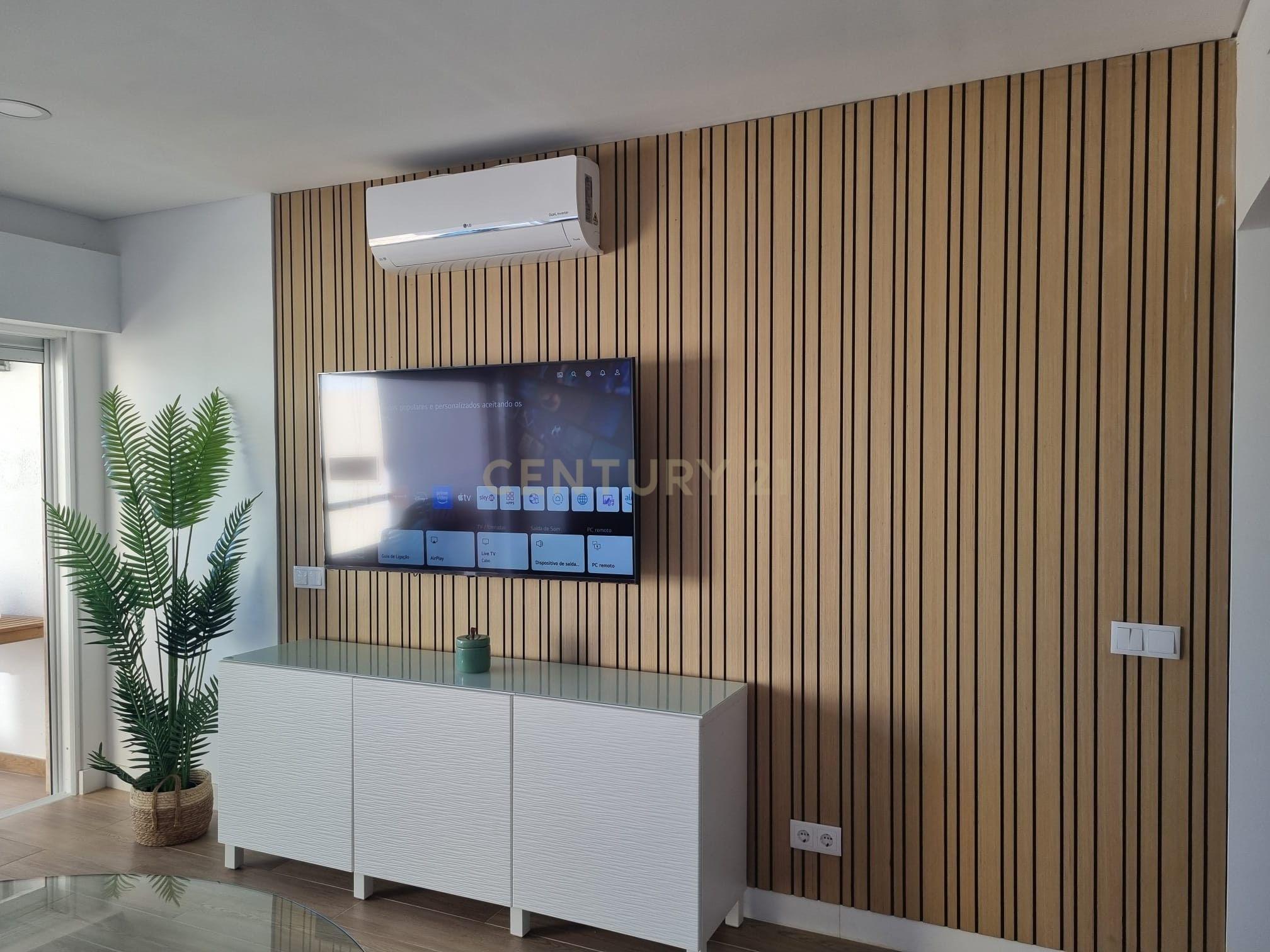 Apartamento Renovado T1 com Vista Mar em Quarteira - Arrendamento - Image 4