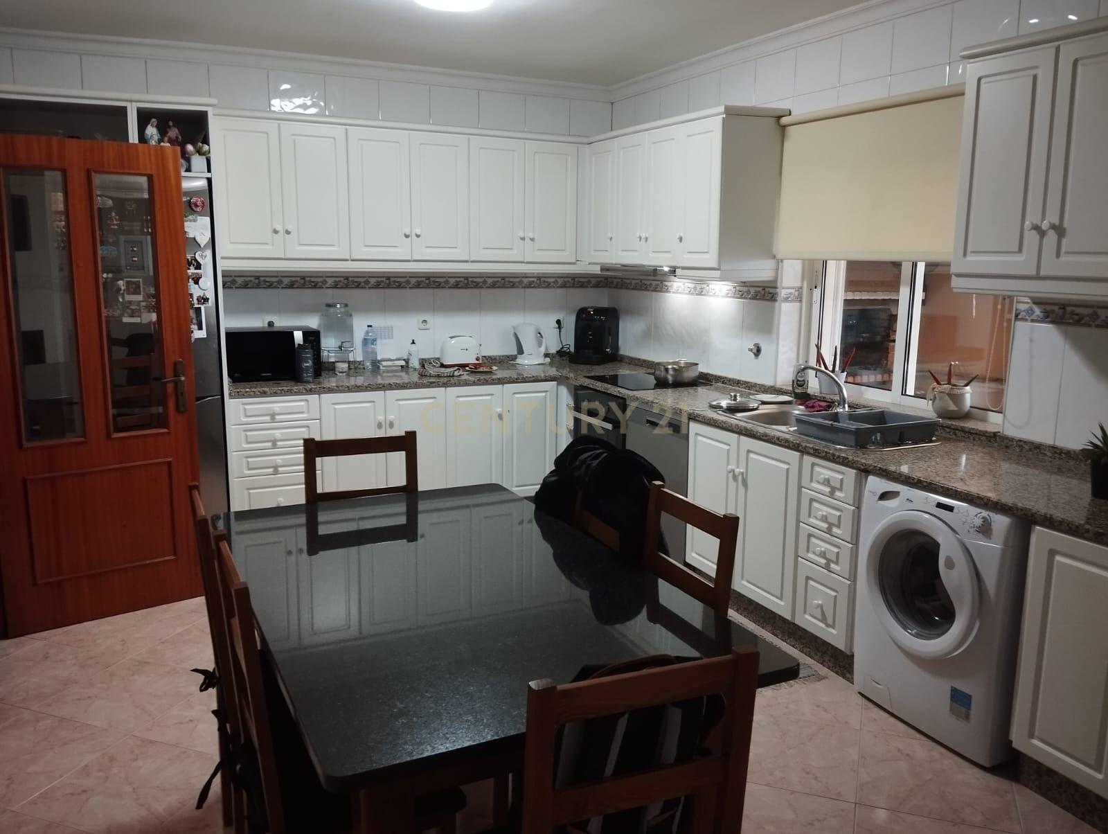 Casa T3 em Fafe com Garagem e Adega - 240.000€ - Image 4