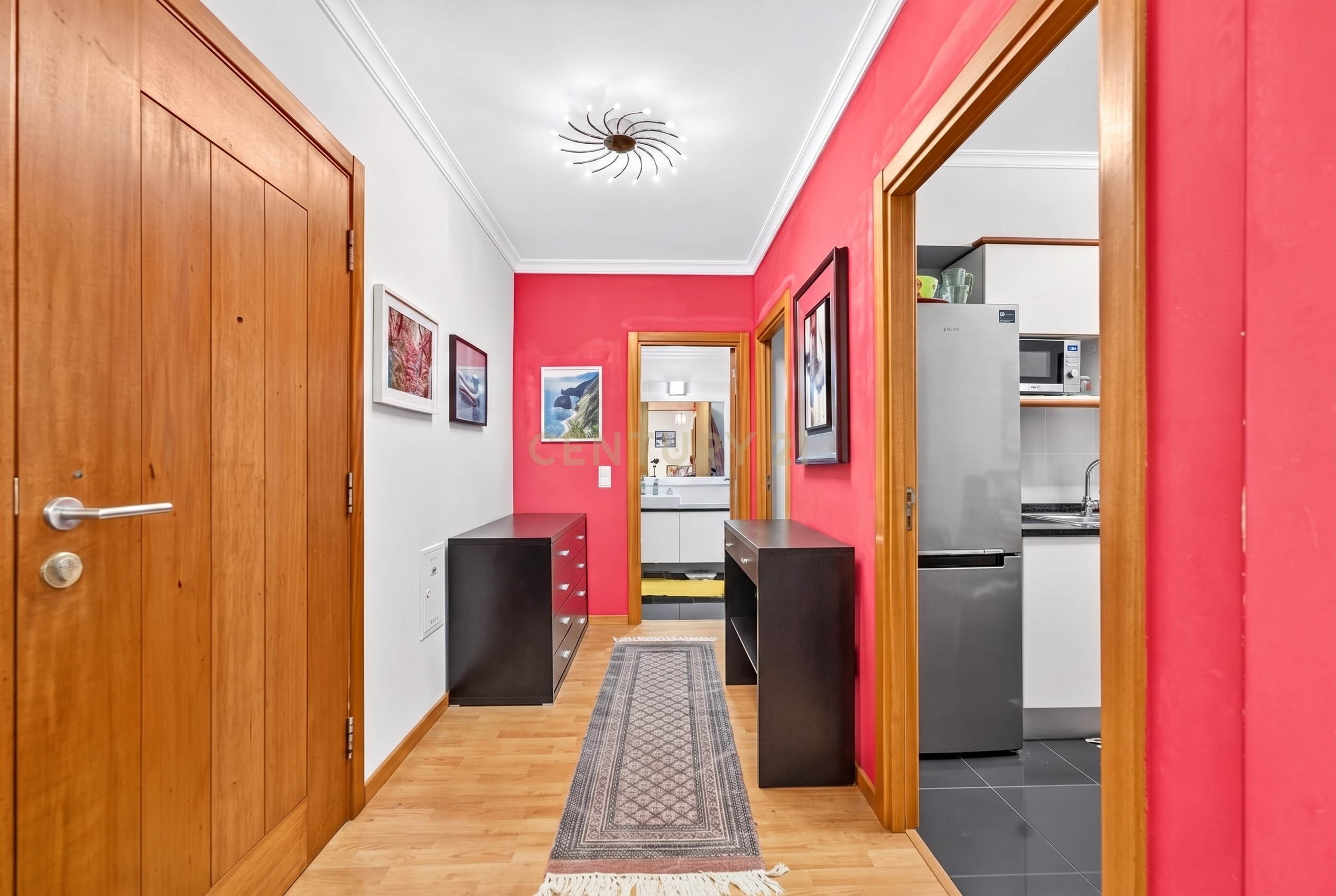 Fotografia 3 de Apartamento T1 com Boas Áreas em Santo António, Funchal