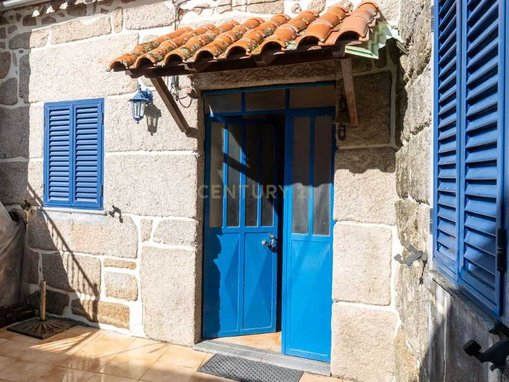 Casa Renovada T3 em Ervedal e Vila Franca da Beira - Image 30
