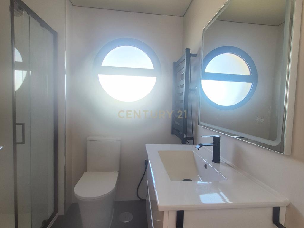 Apartamento T2 Quinta do Conde - Image 10