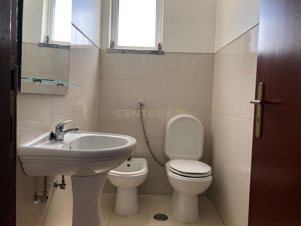 Apartamento T3 em Tortosendo, Covilhã - Image 9
