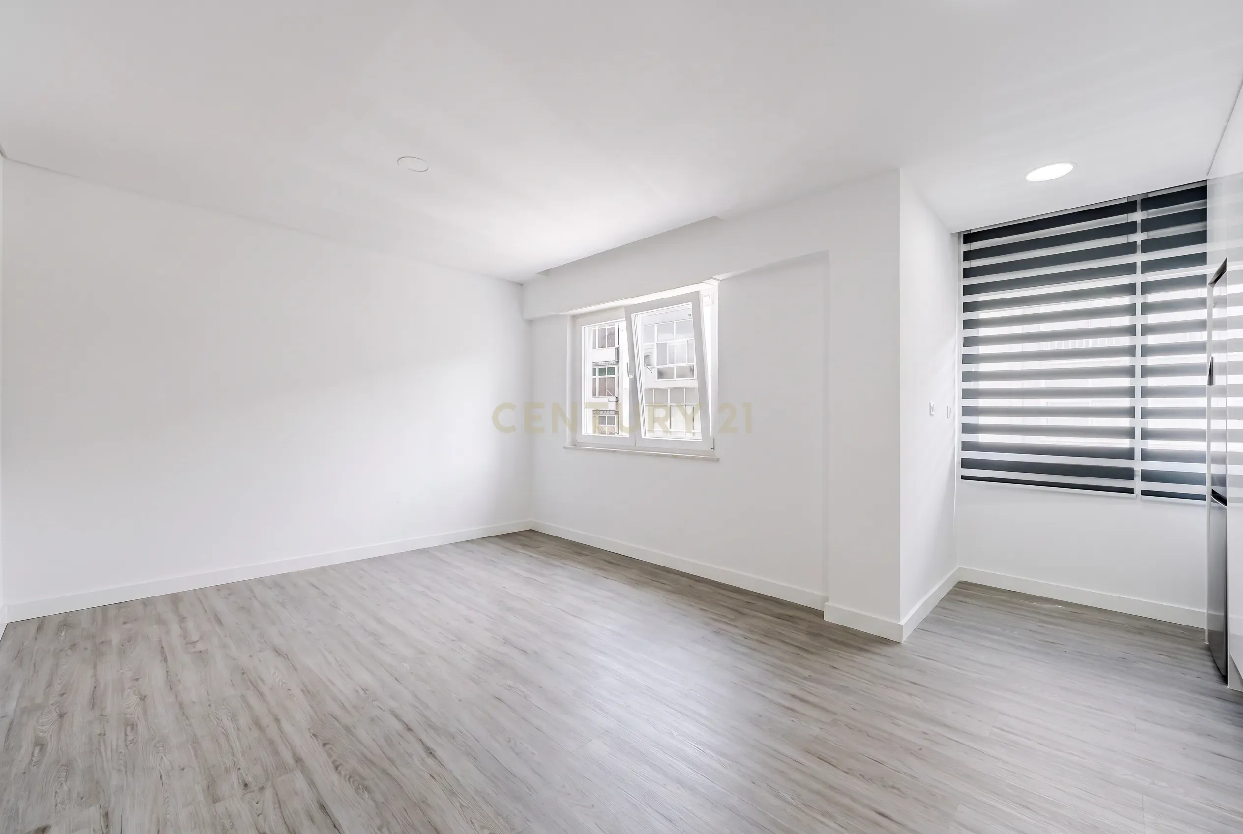 Fotografia 4 de Apartamento T1 Como Novo, em Corroios