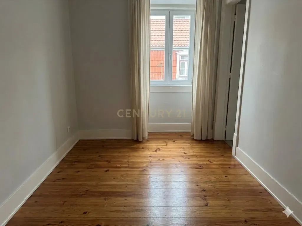 Fotografia 6 de Apartamento de 9 assoalhadas para Venda - com Rendimento Garantido