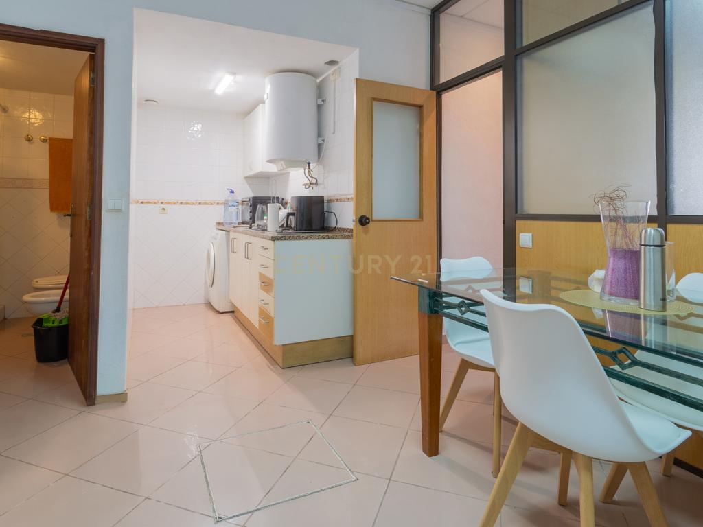 Apartamento Remodelado em Corroios, Seixal T3 + 3, garagem e Terraço - Image 42