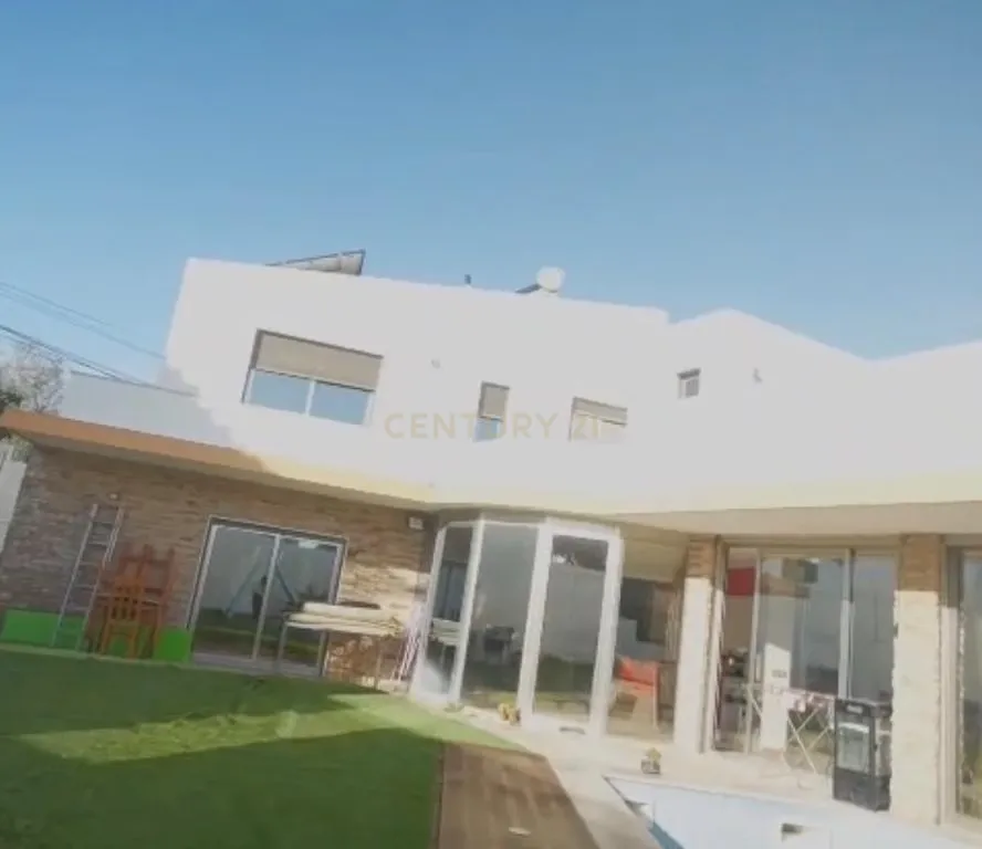 Casa T5 em Sesimbra, Setúbal com Piscina e Jardim Privado - Image 21