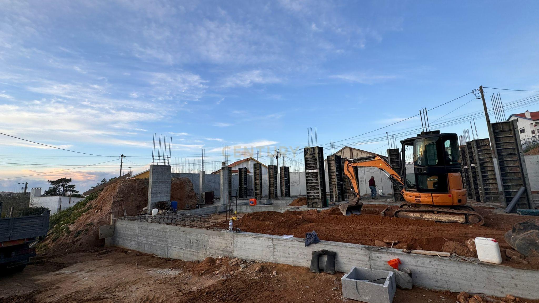 WEST RESIDENCES - IMÓVEL DE LUXO - Moradia Isolada T3 , Piscina/Jardim/Garagem Box para 3 viaturas - Image 17