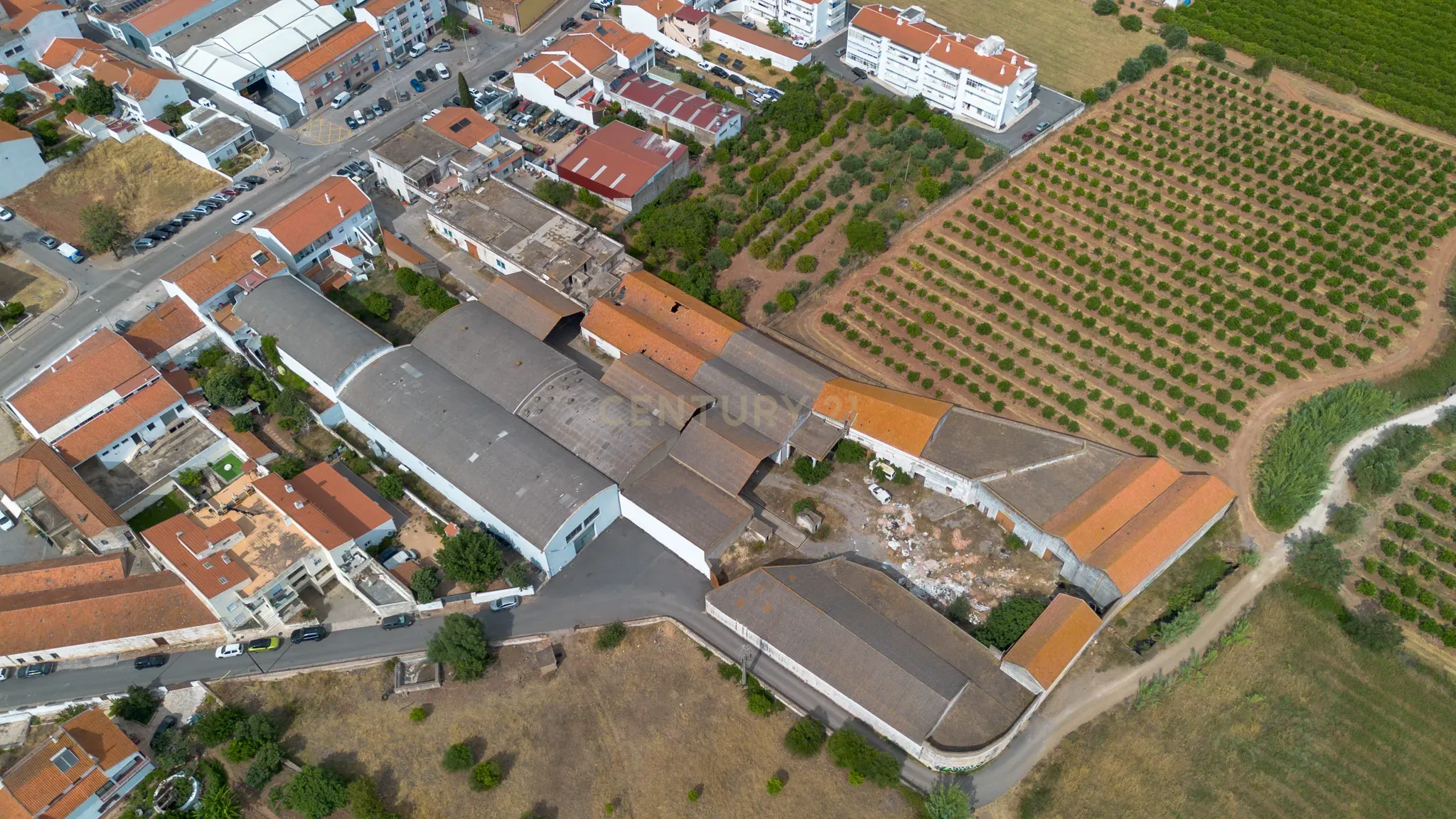 Fotografia 10 de Terreno Urbano com 7.780m2 I Armazéns e Habitação I São Bartolomeu de Messines