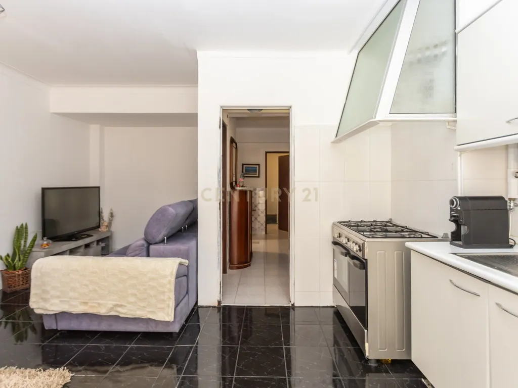Oportunidade de investimento Apartamento T2 Amoreiras, Setúbal - Image 14