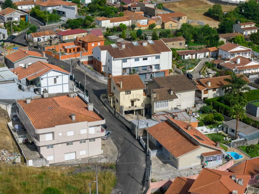 Moradia T3 Nogueira da Regedoura - Image 4