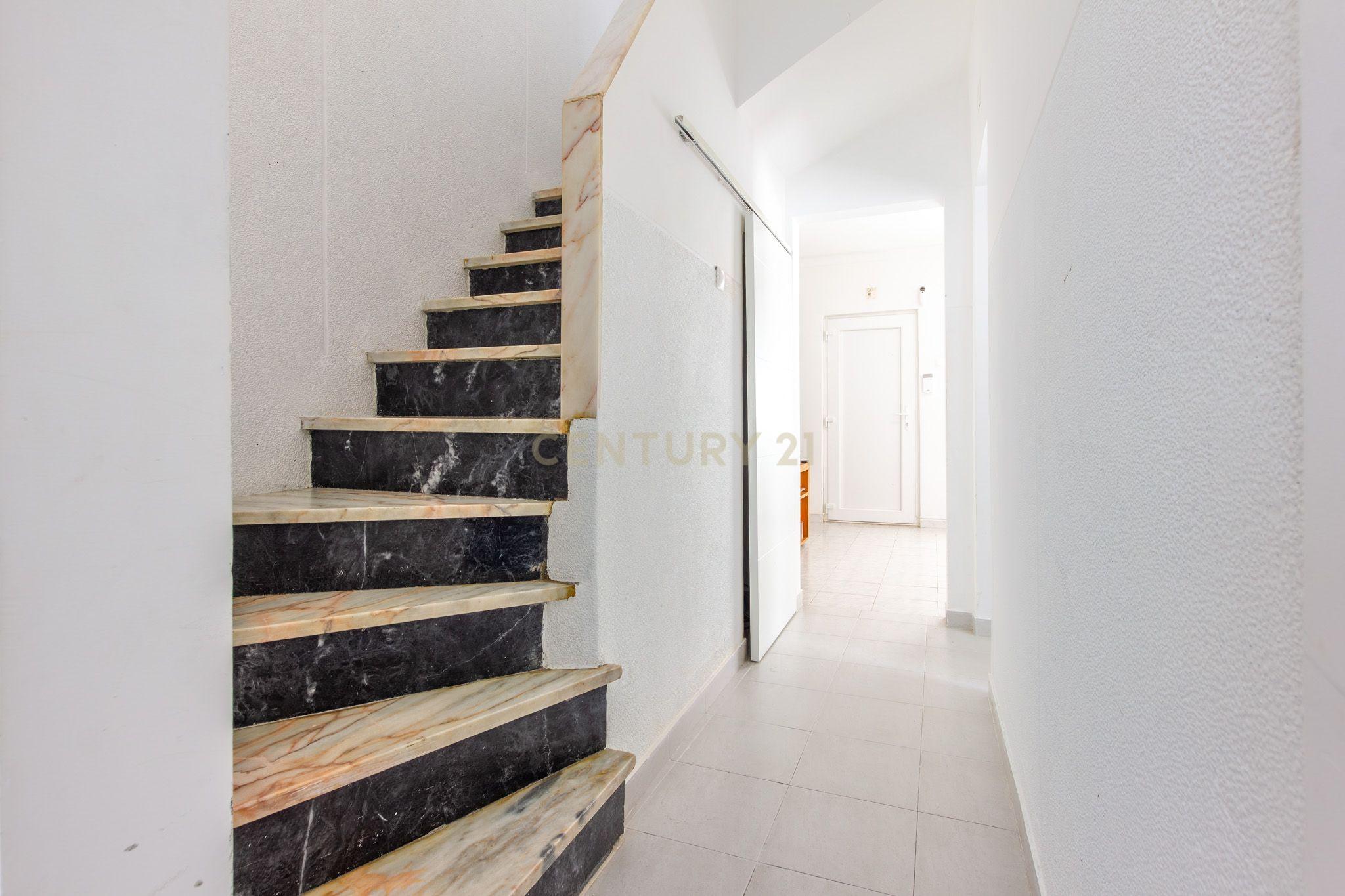 Fotografia 9 de Casa Renovada em Setúbal com Vista Panorâmica