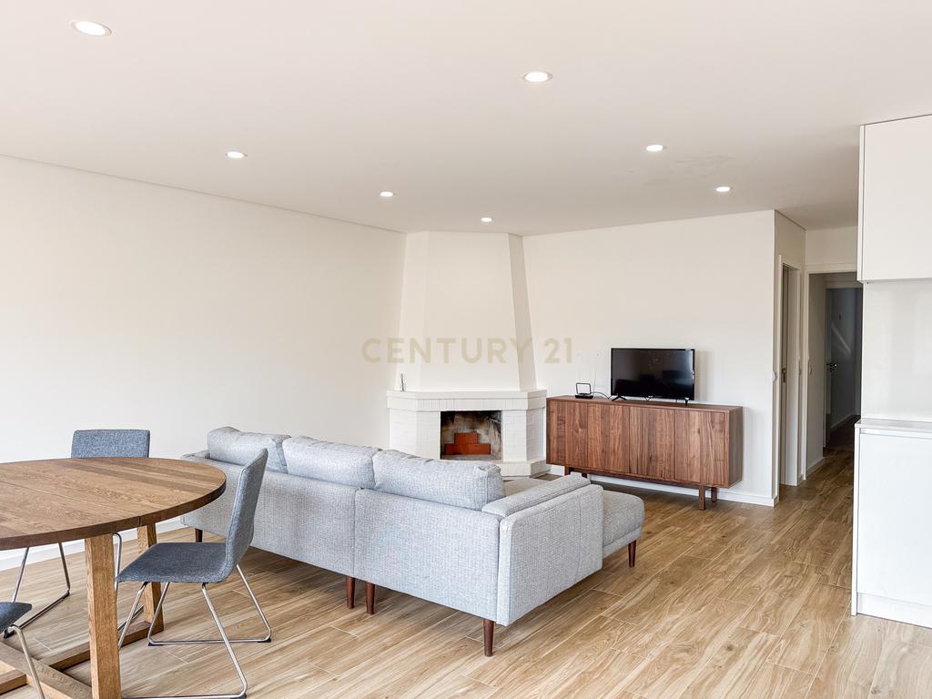 Apartamento T3 Remodelado com garagem em Braga | Próximo do Centro Histórico - Image 6