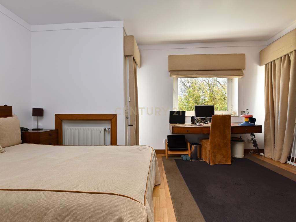 Luxuosa Moradia Isolada na Serra de Carnaxide com Piscina  - Image 31