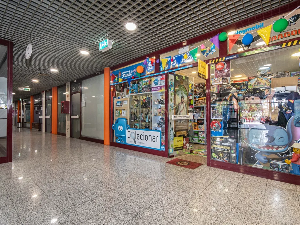 Loja em Alfragide - Quinta Grande - Excelente Oportunidade de Investimento - Image 5