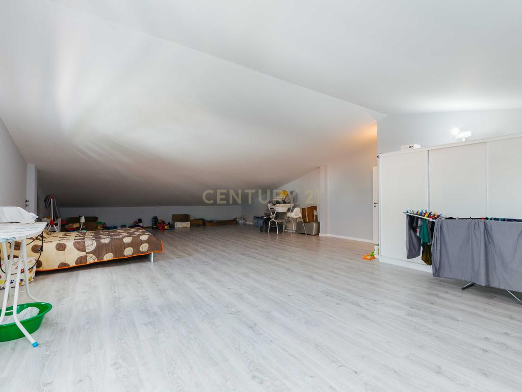 Moradia Térrea com garagem, lote 340m2 - Penteado, Moita - Image 40