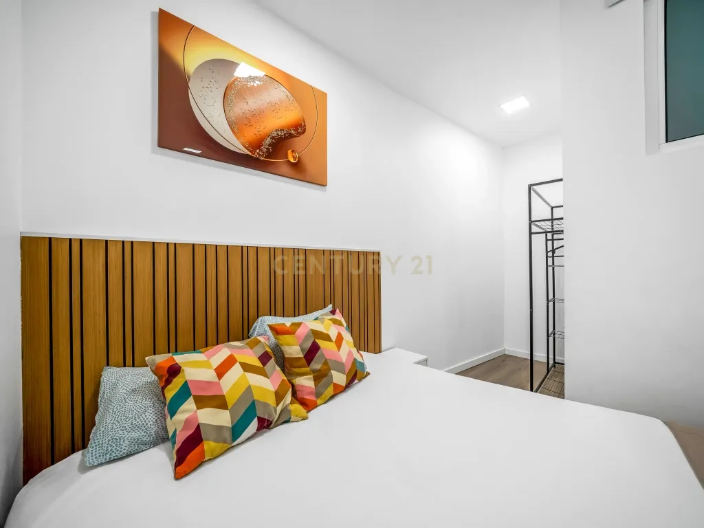 Moradia T3 renovada no centro histórico de Albufeira /200 metros da praia - Image 27