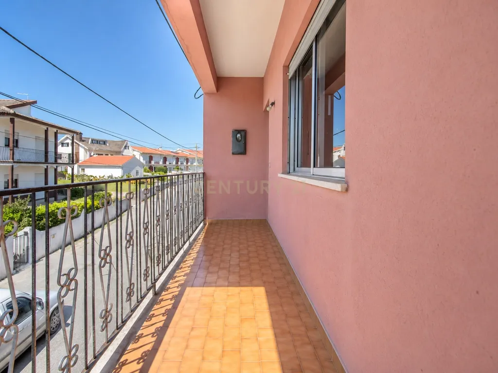 Moradia T3 com Garagem em Carritos, Tavarede – Figueira da Foz - Image 20