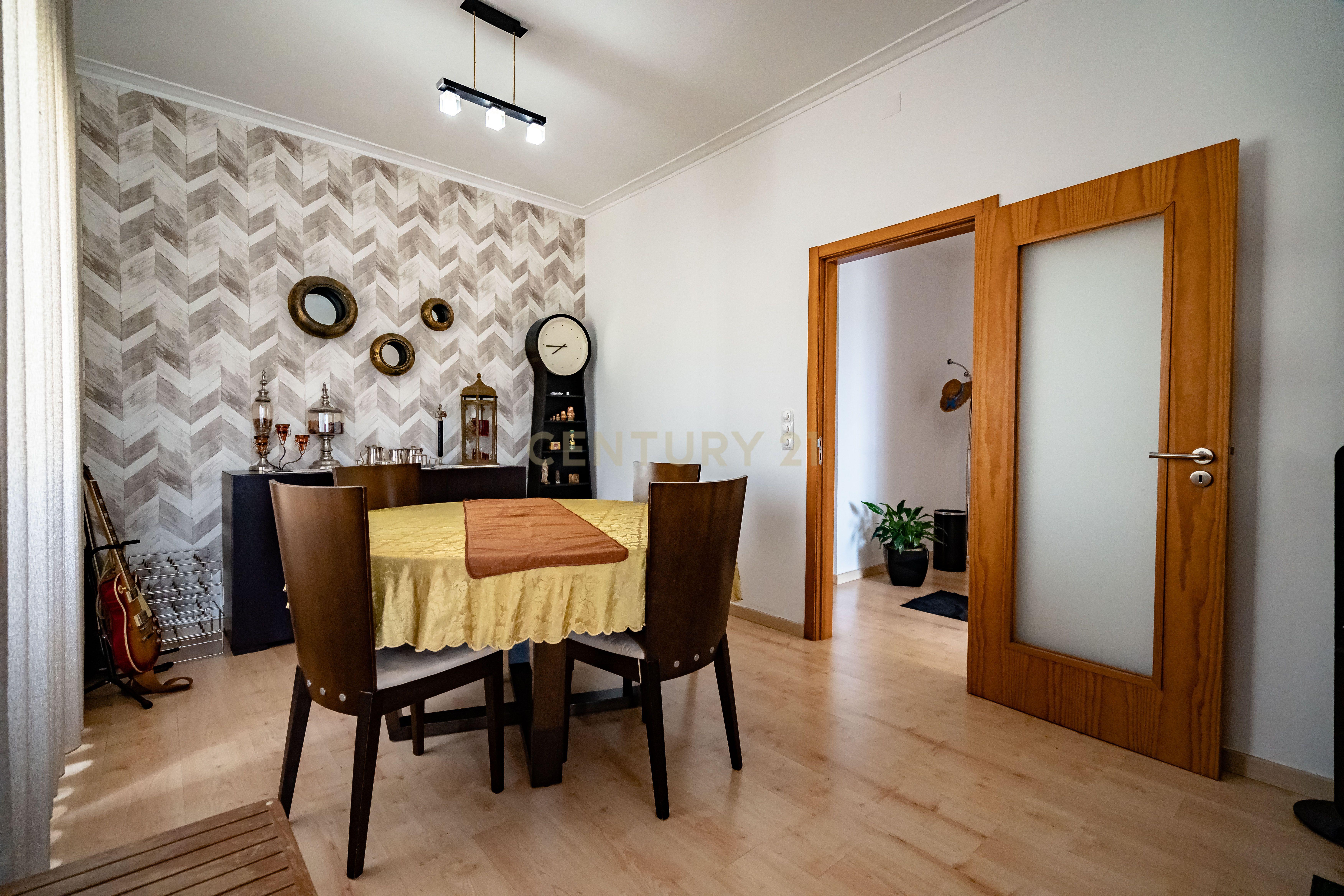 Fotografia 3 de Excelente apartamento T3, com garagem, em Celas, Coimbra
