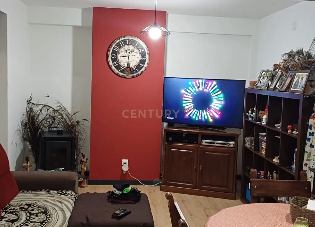 Apartamento T2 em Santarém com Jardim e Boa Exposição Solar - Image 4