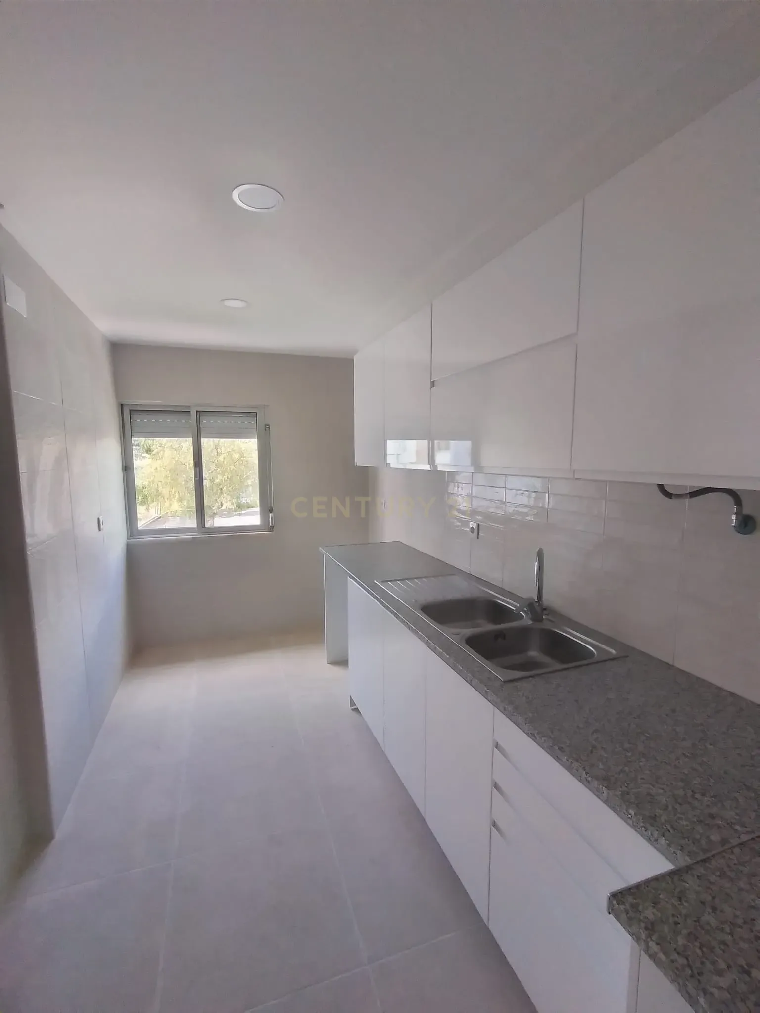 Fotografia 2 de T2 Totalmente Renovado | Santa Iria da Azóia | 265.000 €