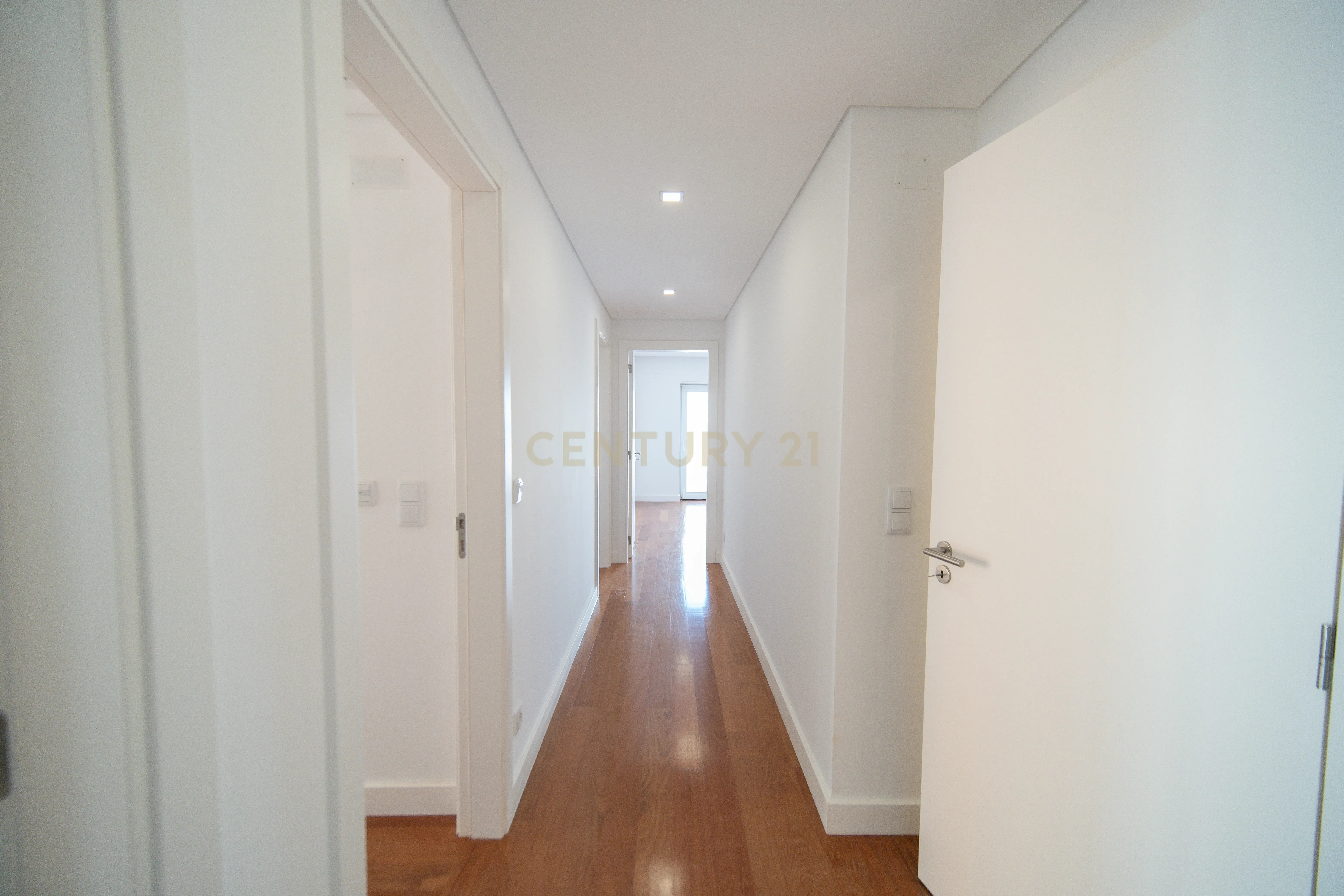 Apartamento T4 à venda em Santa Iria de Azoia, São João da Talha e Bobadela, Loures — foto 17